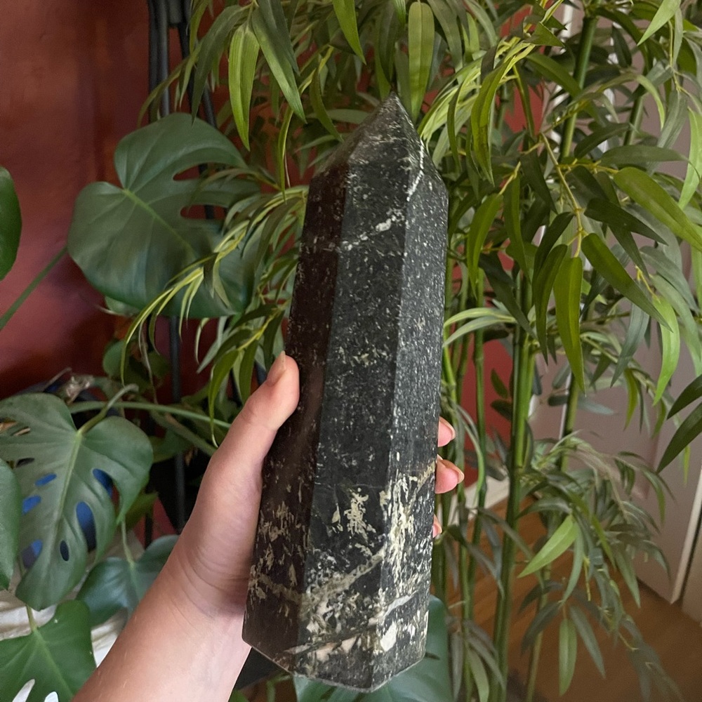 Wow!  Large Black tourmaline towers - Picture 11 of 13